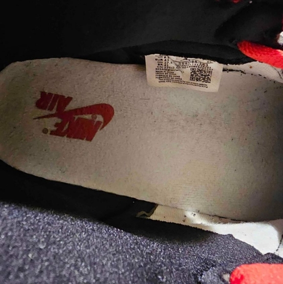 Jordan mid 1 OG Heritage - Picture 1 of 3